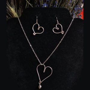 Simbolistica bijuteriilor, de ce ne place sa purtam cercei?